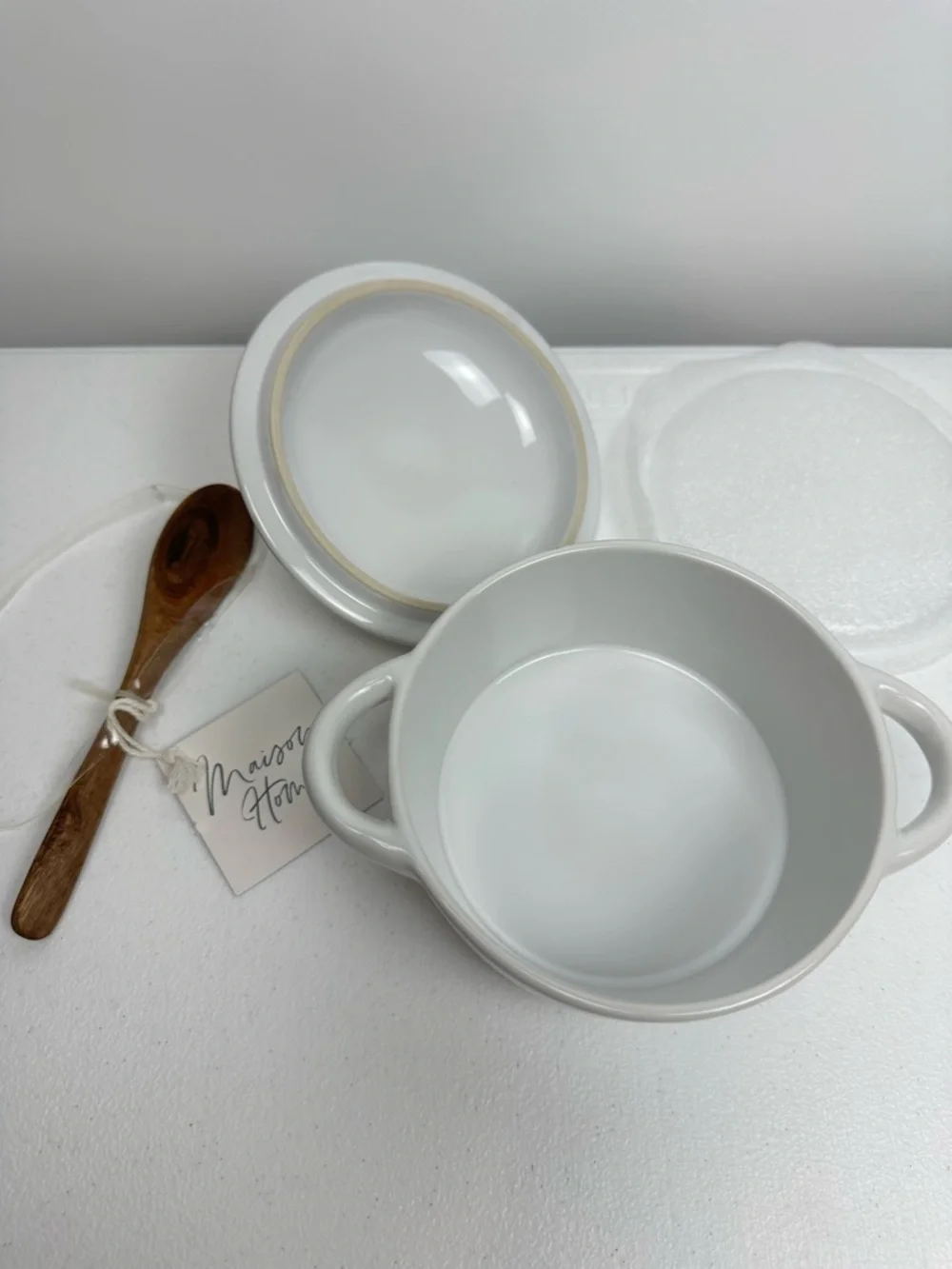New White Brie Baker Set “Live, Love, Bake” Wooden Spreader Stoneware Oven‎ Safe